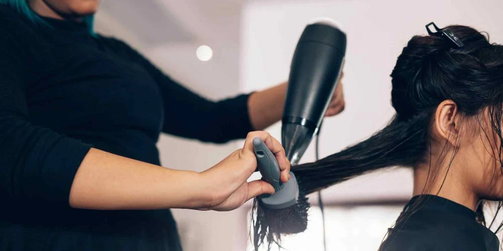 Women's-hair-salon-in-Dubai
