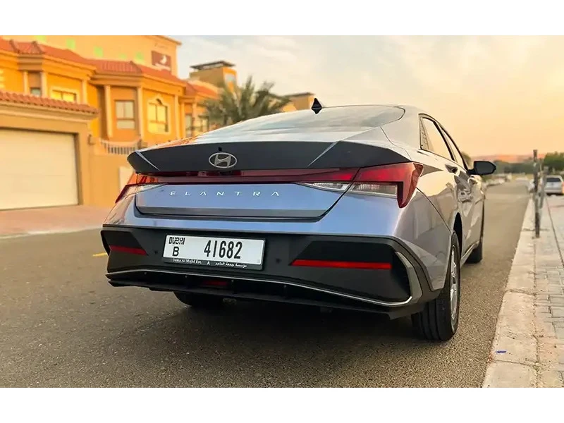 hyundai-elentra-slide-4