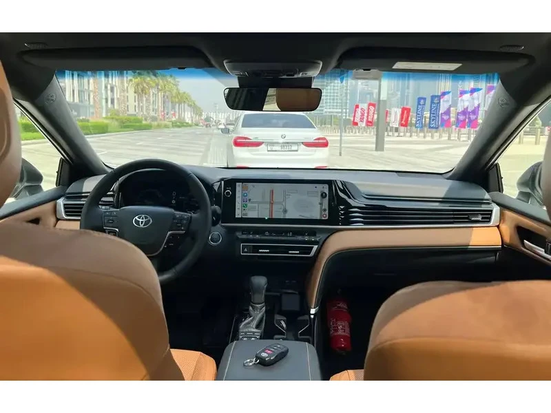 toyota-camry-hybrid-2025-slide-5-(1)